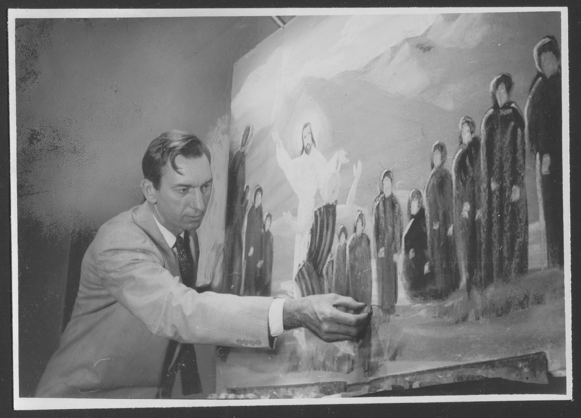 W. Karl Steele at work on one of his chalk drawings
